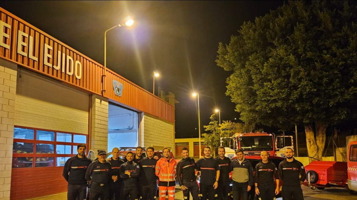 Bomberos del Consorcio de Poniente parten a Paiporta esta madrugada.