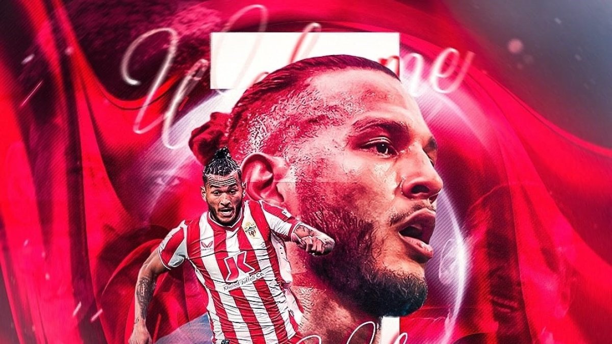 Fotografía publicada por Lian Sports, la agencia que ha fichado al goleador.