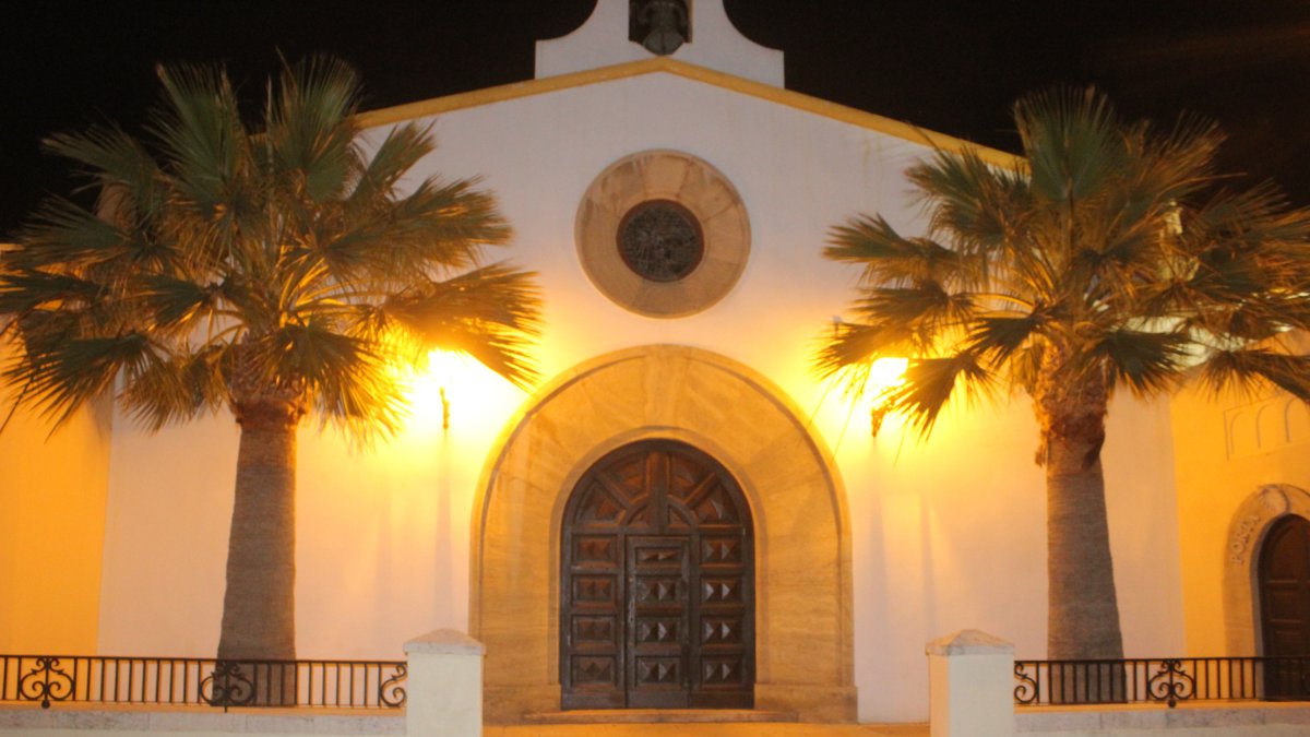 En el barrio de Regiones, la iglesia de San Isidro Labrador.