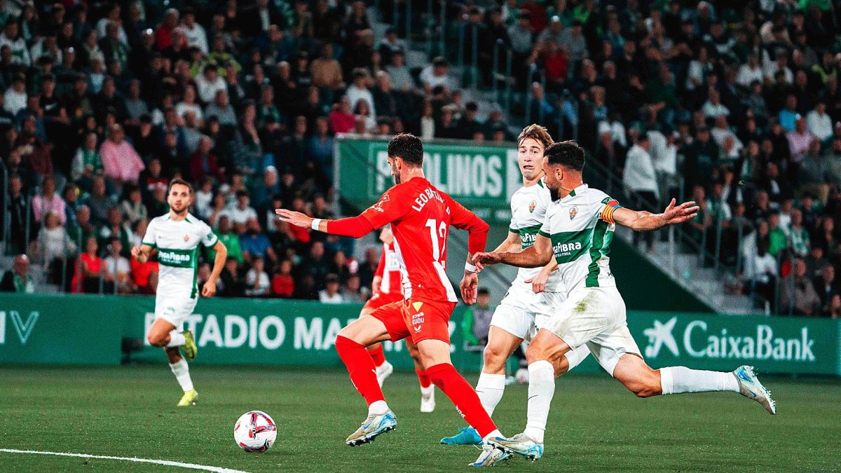 Leo Baptistao es imprescindible en un Almería ganador.