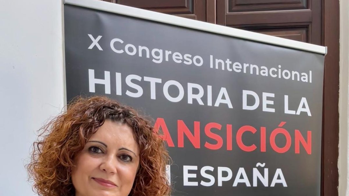 La docente Mónica Fernández Amador, vicepresidenta del X Congreso Internacional de Historia de la Transición, el pasado viernes. FOTO A.TUDORI