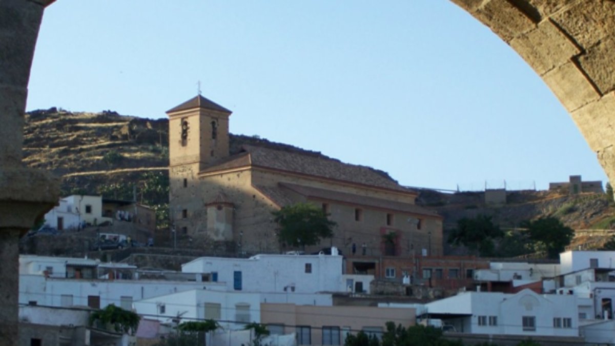 Imagen de archivo de la iglesia de Gérgal, municipio que acogerá estos Premios de LA VOZ.