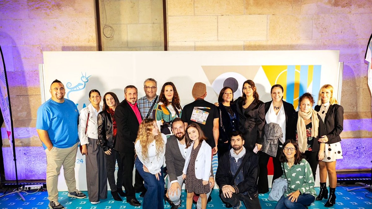 Sofía Allepuz reunió a buena parte de su familia ejidense en el estreno de ‘Rita’.