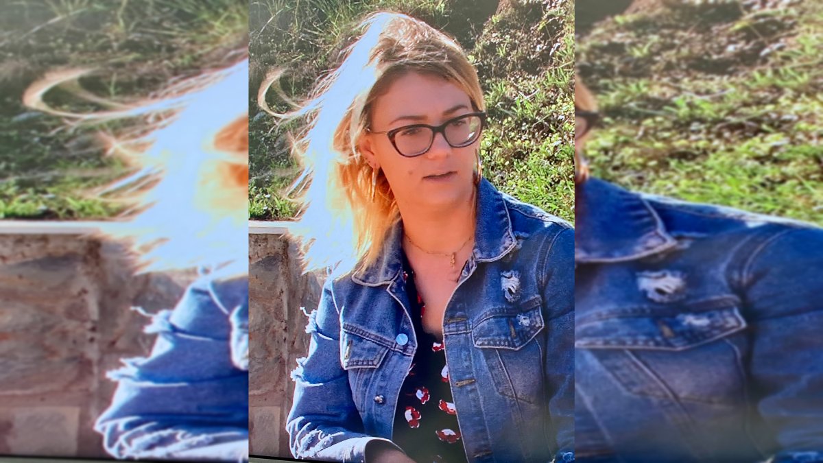 Alina Senui sigue residiendo en Abla, junto a la tumba de sus dos hijas.