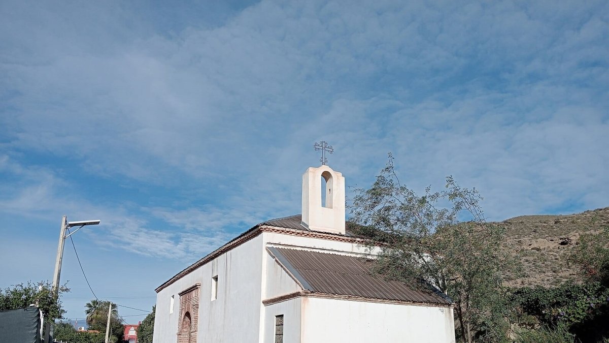 Imagen exterior de la ermita de Mondújar.