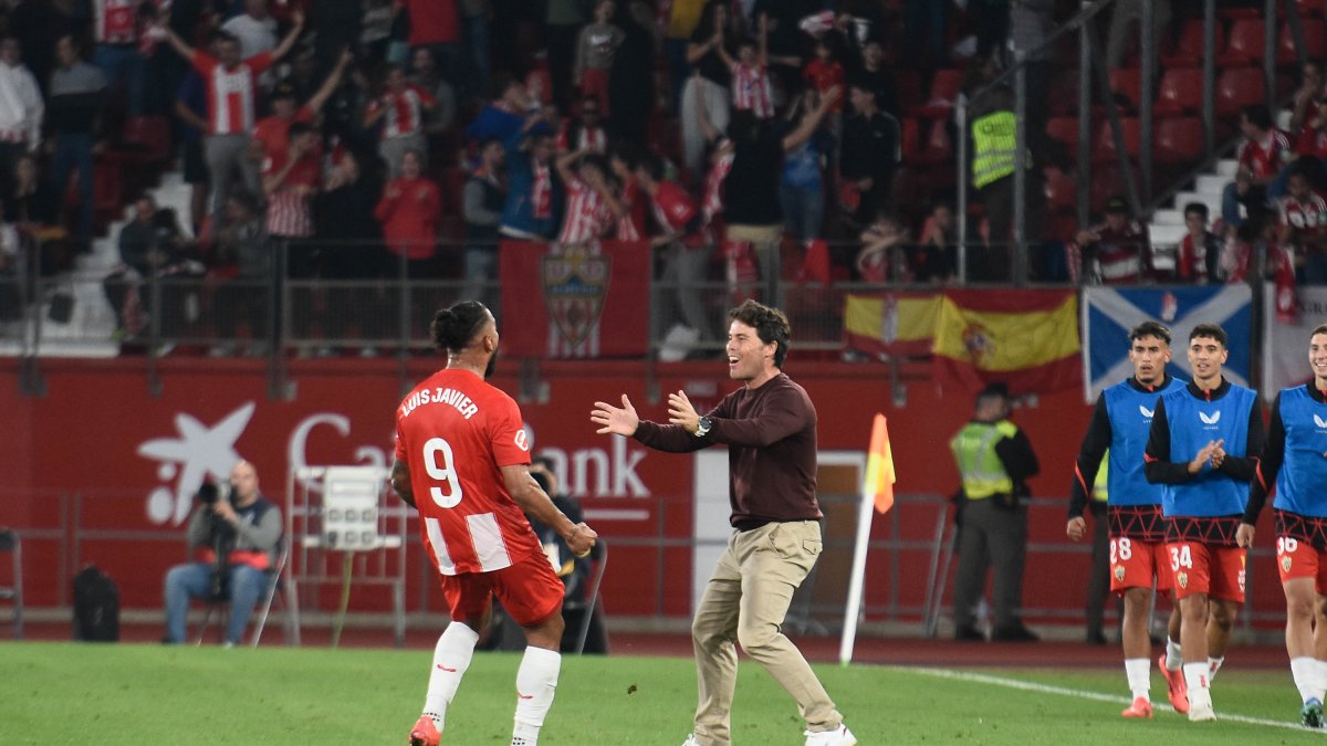 Se desata la locura con Luis Suárez haciendo goles y dándolos.