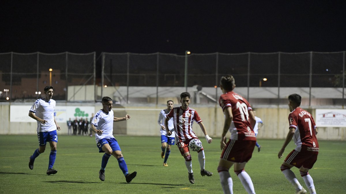 Imagen del Tamaraceite-Almería en la primera campaña con Turki. El equipo cayó 3-2 en Gran Canaria.