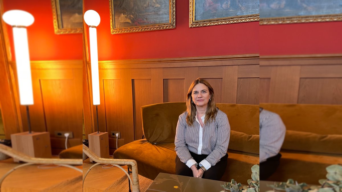 Ana, en el espacio llamado 'La Cacharrería', en el interior del Ateneo de Madrid.