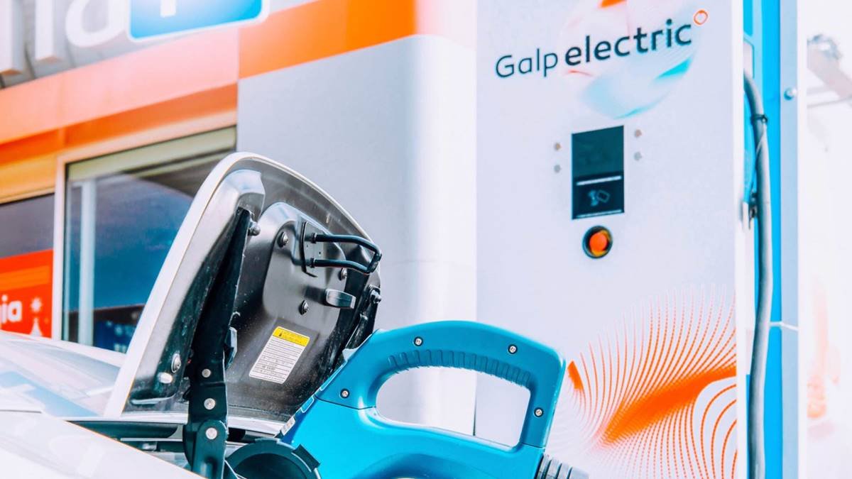 Imagen de archivo de un cargador eléctrico.