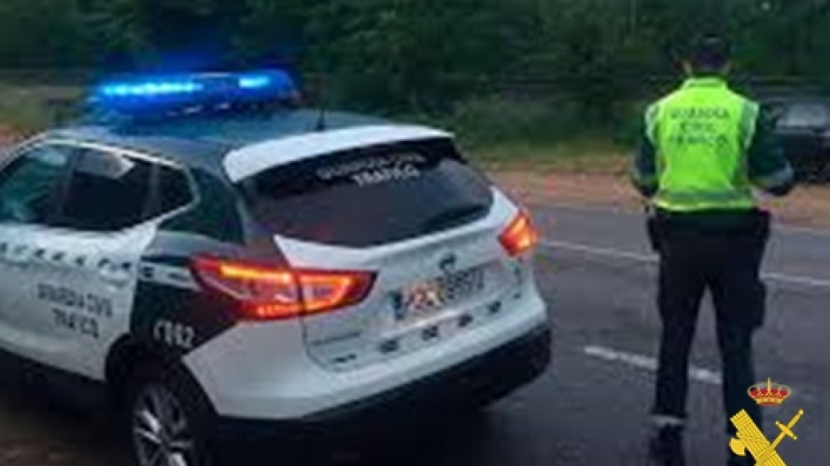 Una patrulla de Tráfico en una imagen de archivo.