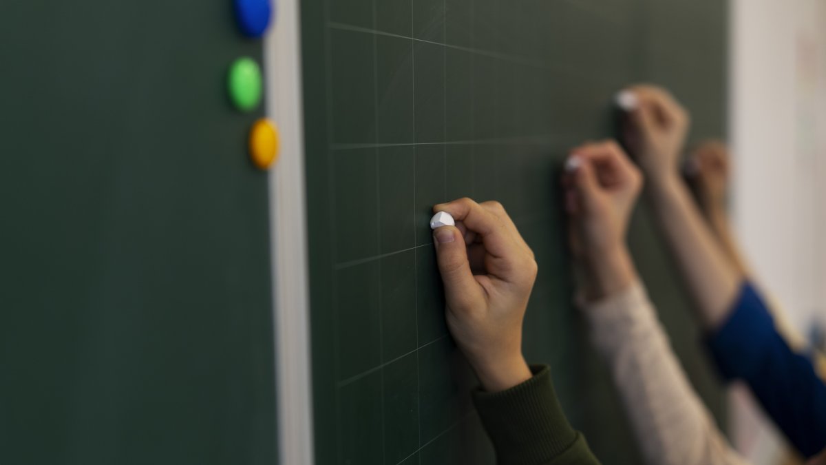 Profesores y maestros: hay más de 3.200 plazas para cubrir en Andalucía.