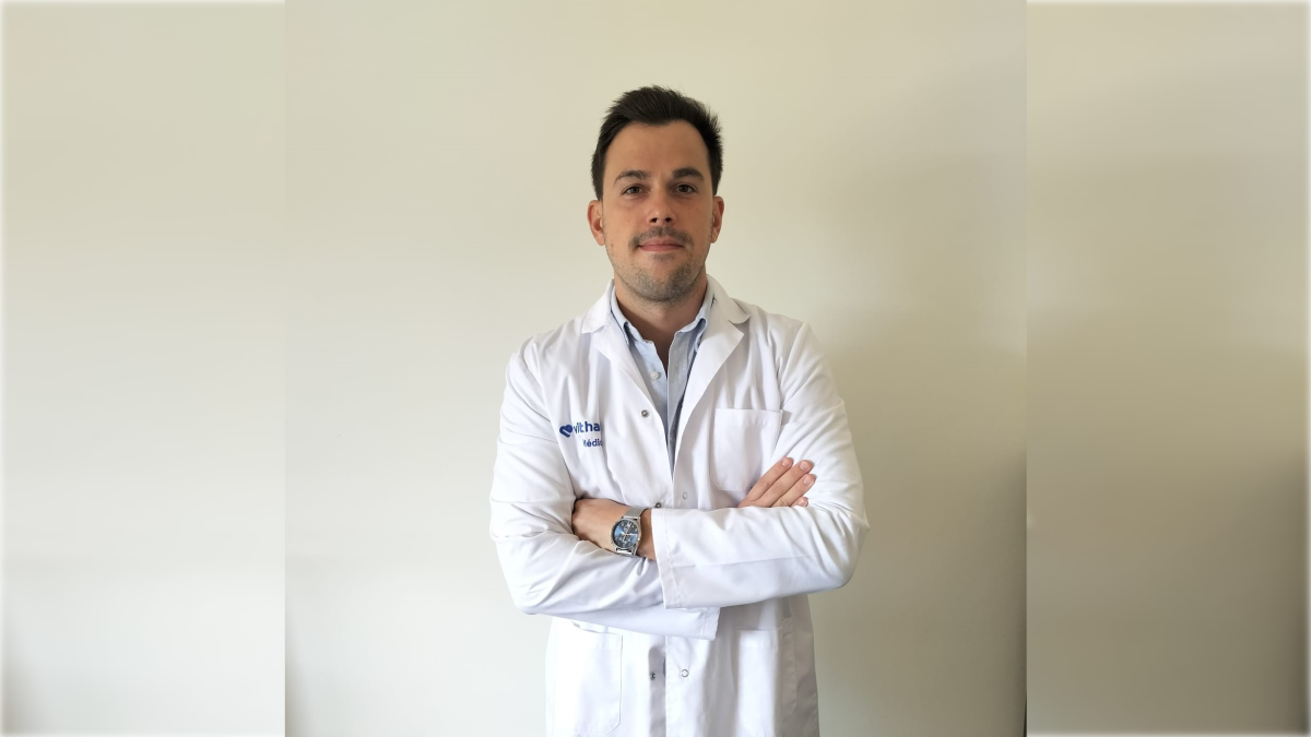 Dr. Miguel Asensio, ginecólogo del Hospital Vithas Almería.