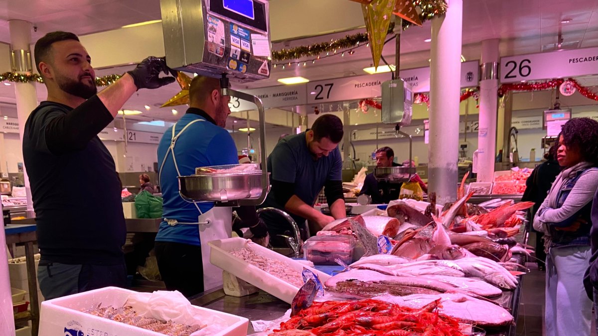 La zona de pescaderías, en el Mercado Central.