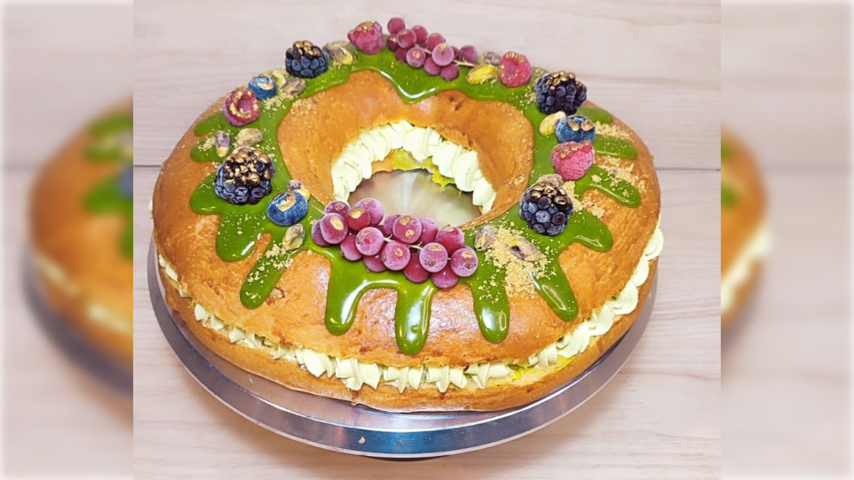 Roscón de Reyes sabor deluxe de pistacho y frutos rojos, de Mari's Bakery.