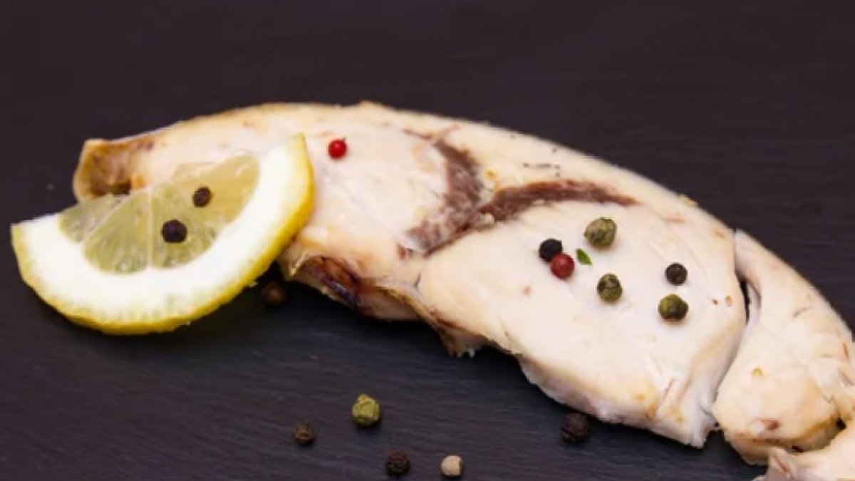 Un filete de pez espada. DEPOSITPHOTOS