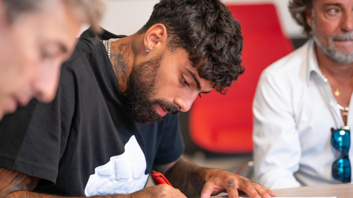 Samú Costa firmó un gran contrato en Palma de Mallorca.