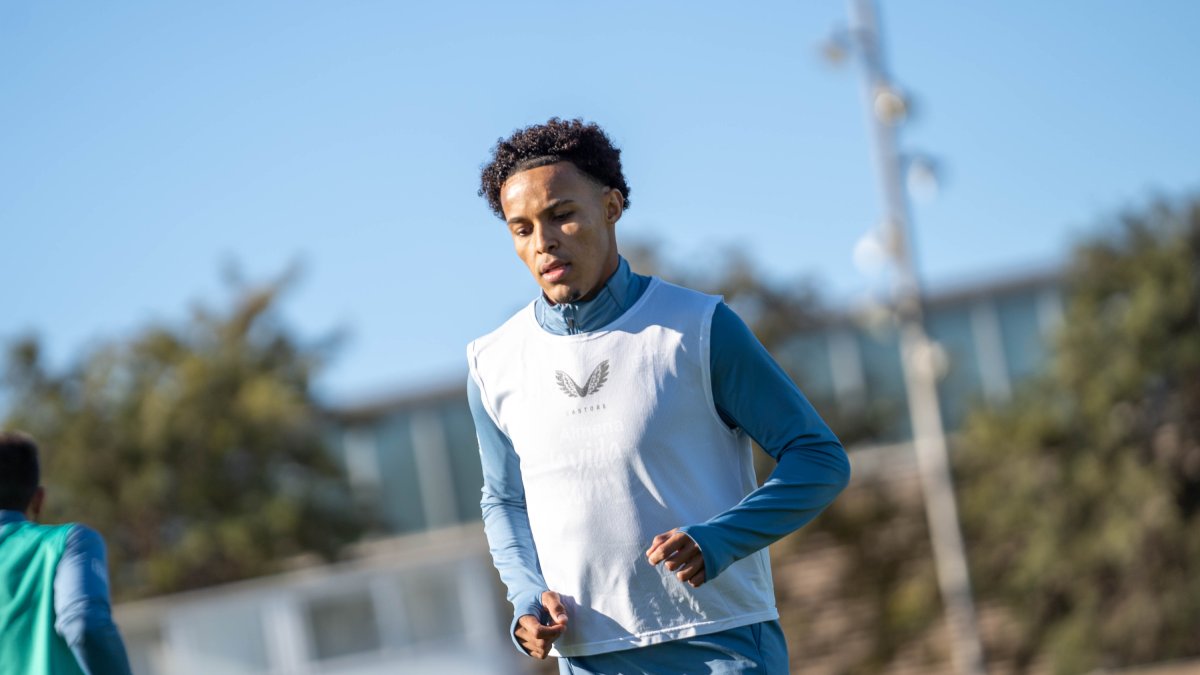 Lázaro Vinicius está listo para debutar y ya entró en la lista de convocados contra el Sevilla.