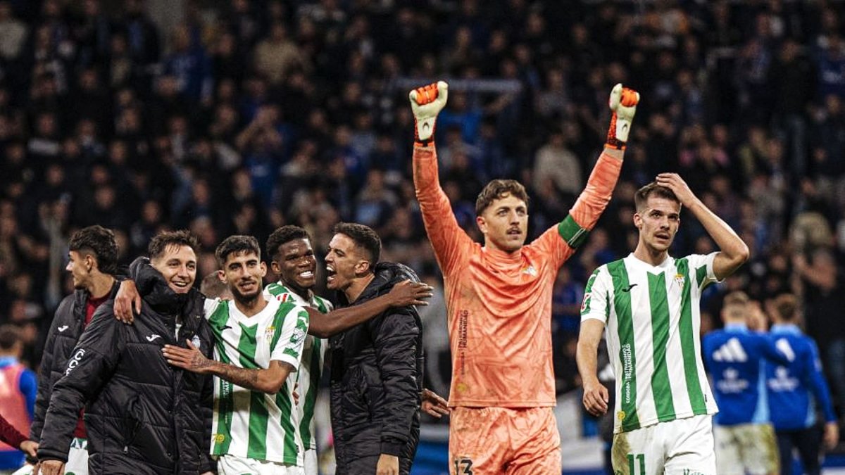 Carlos Marín, uno de los mejores guardametas de LaLiga y capitán en el Córdoba.