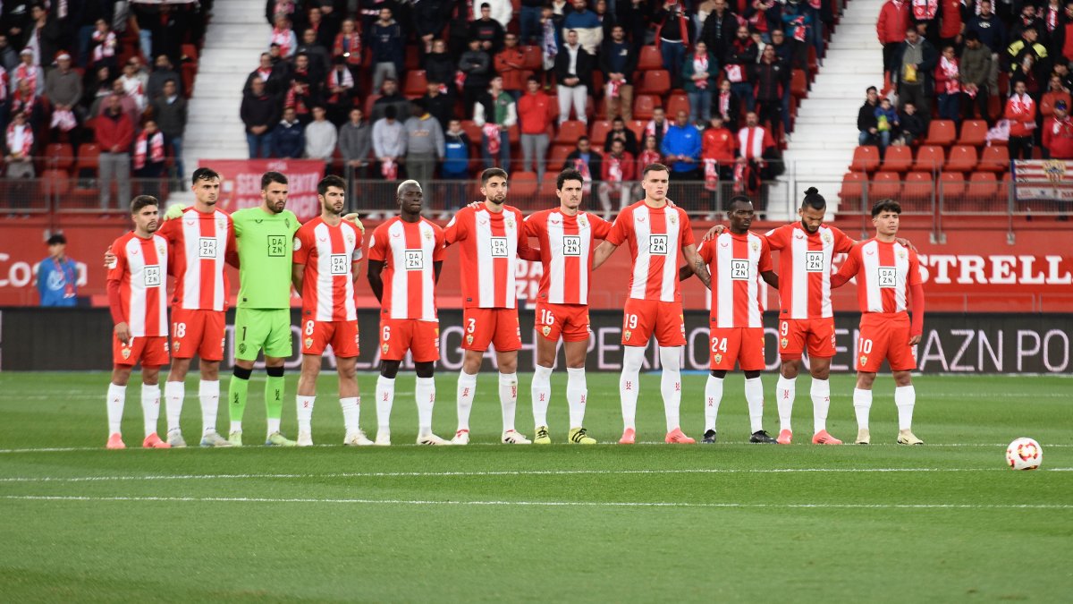 Los jugadores del Almería lo viven en LaLiga y disfrutan en la Copa del Rey porque competir se les da bien y hacen de los partidos una fiesta.