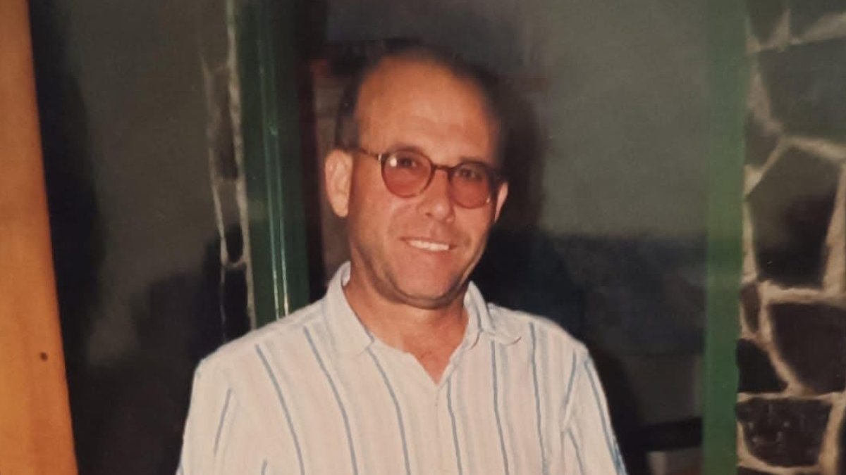 Pascual Haro Hernández estuvo durante muchos años a pie de barra de uno de los bares más típicos de Garrucha.