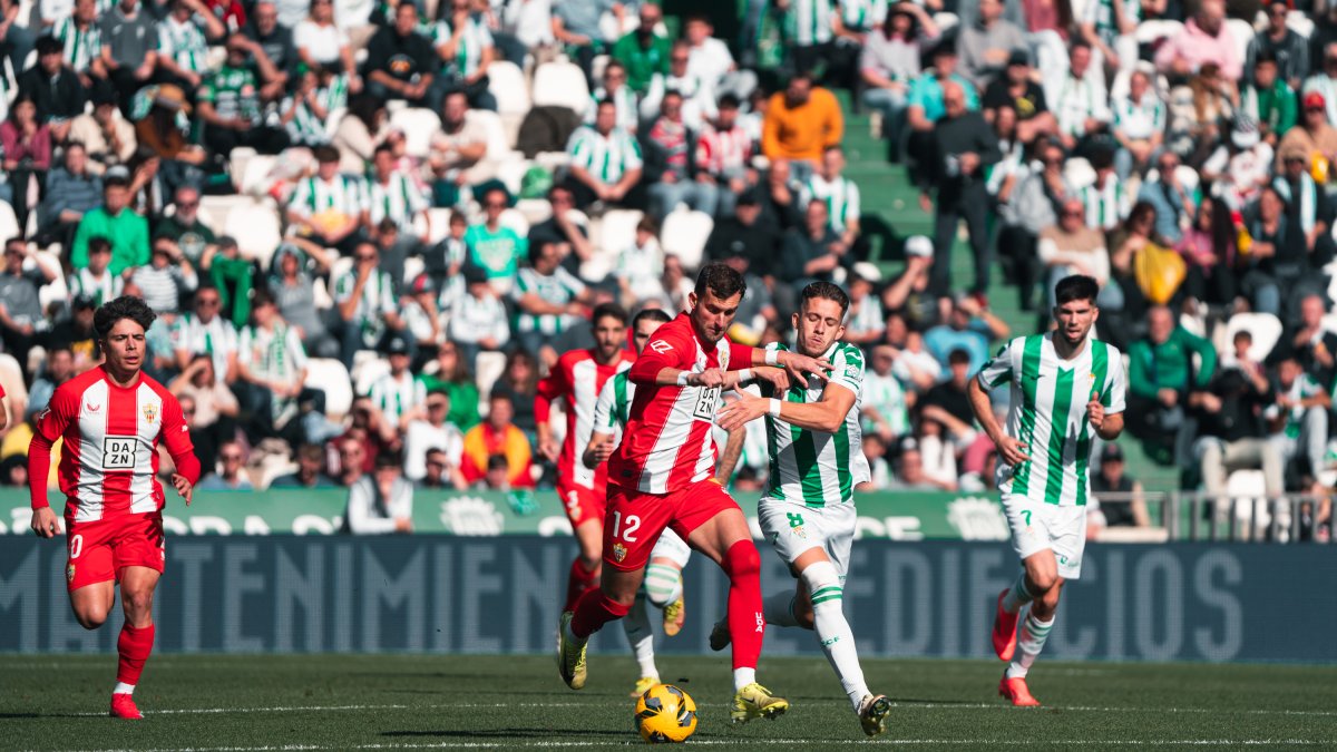 Leo Baptistao hará de Luis Suárez el domingo ante el Huesca.