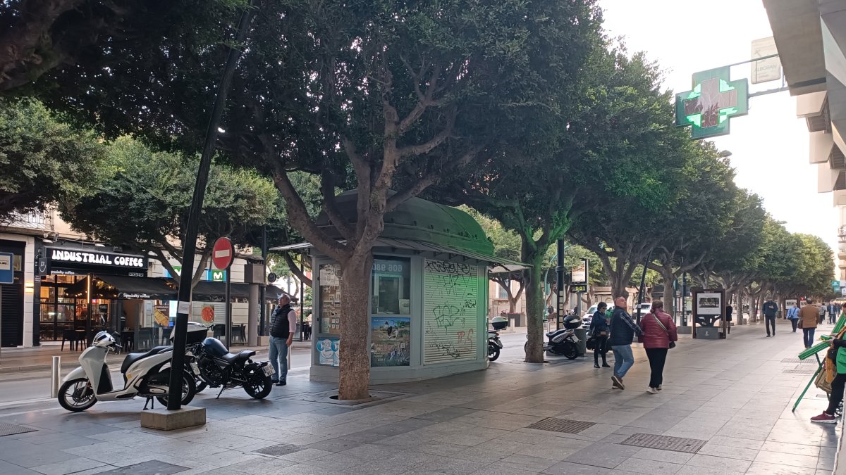 Imagen de uno de los quioscos que serán trasladados debido a las obras del Paseo.