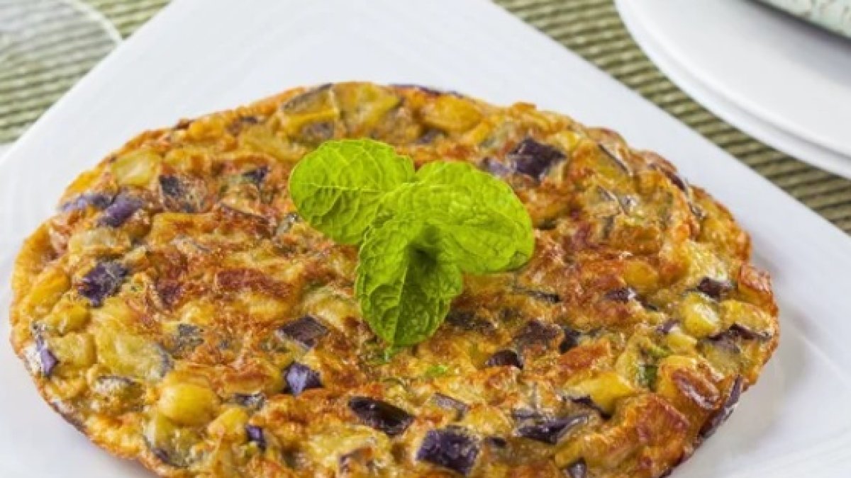 Una tortilla de berenjena. DEPOSITPHOTOS