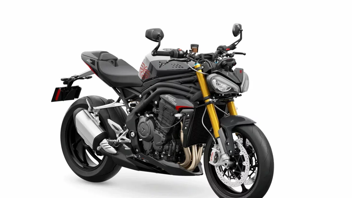 Triumph ofrece tres combinaciones de color para la Triumph Speed Triple 1200 RS 2025: Jet Black, Granite y Diablo Red, y Granite y Performance Yello