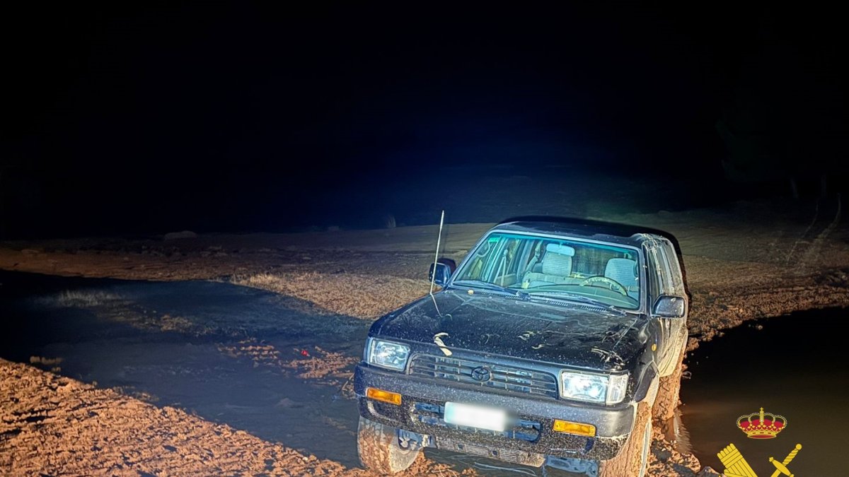 Zona en la que tuvo lugar el rescate del vehículo y su conductor en Berja.