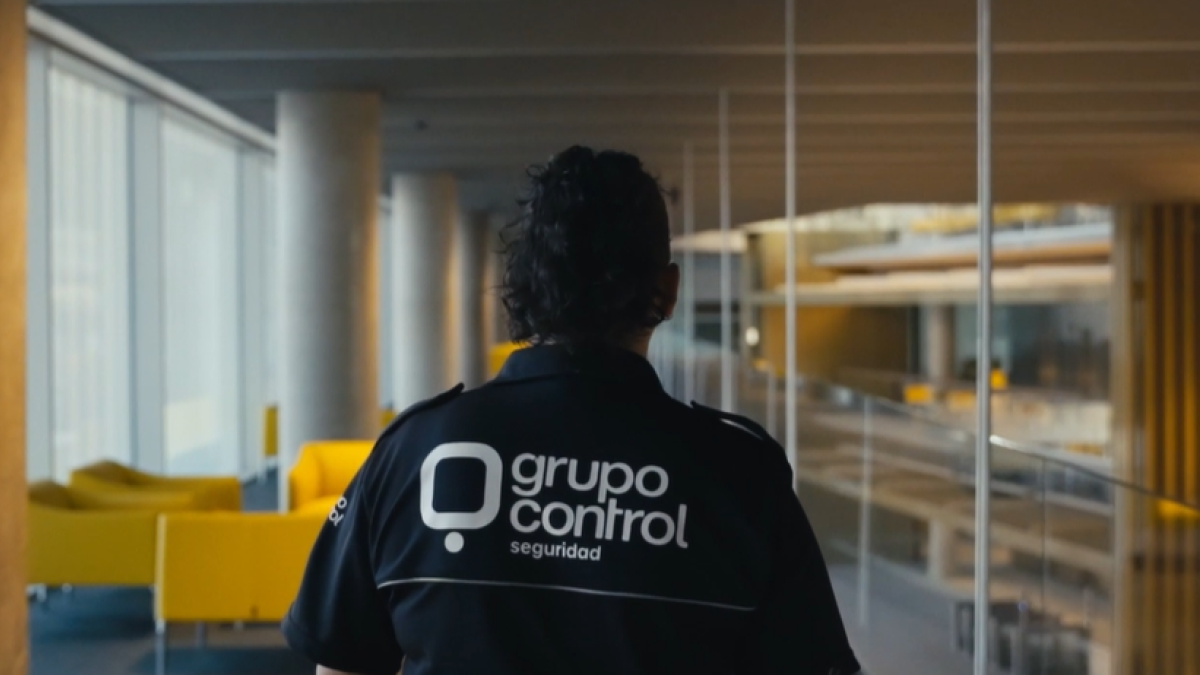Trabajador de la empresa Grupo Control.