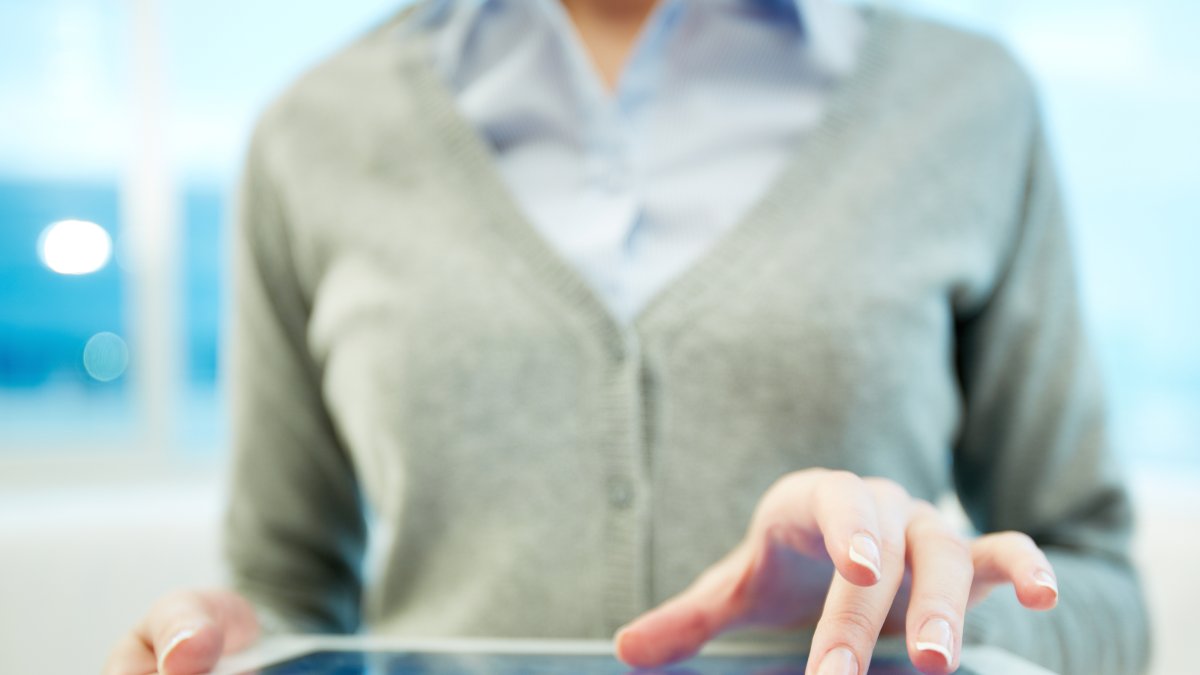 1.364 euros al mes más comisiones: Nueva oferta laboral en Almería, dónde y cómo.