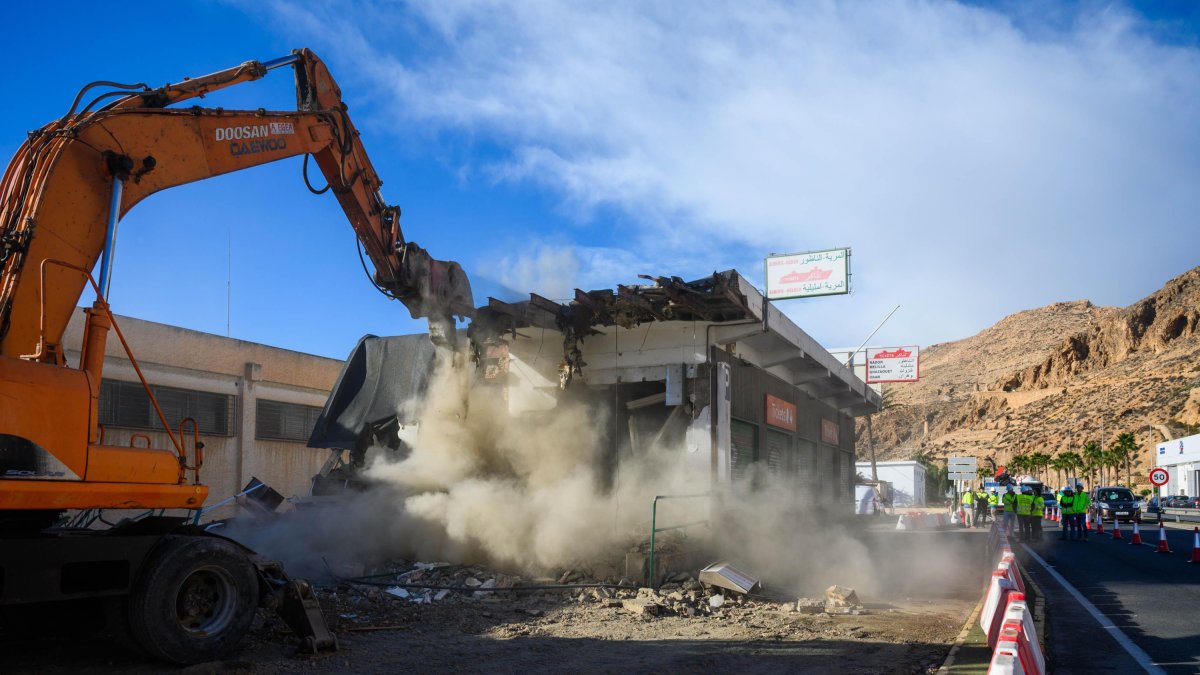 Una de las últimas demoliciones para los accesos al puerto
