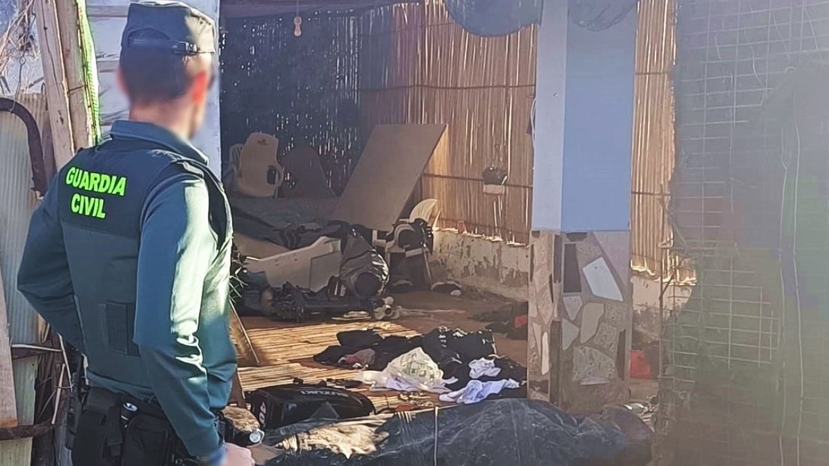 Imagen de archivo de la Guardia Civil del hallazgo de las embarcaciones ilegales.