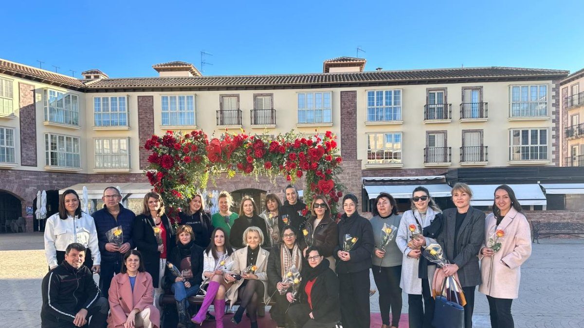 El photocall está instalado en la Plaza Mayor de Huércal-Overa.