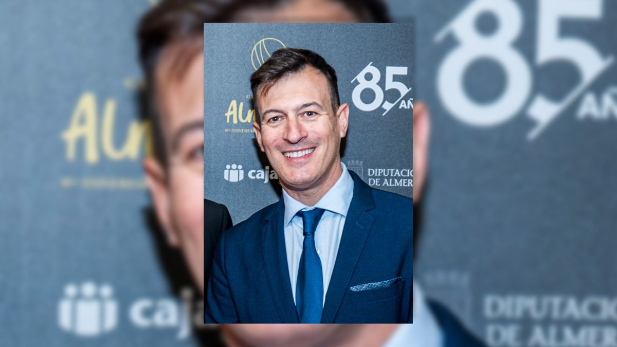 José Miguel Vizcaíno, director comercial de La Voz de Almería.