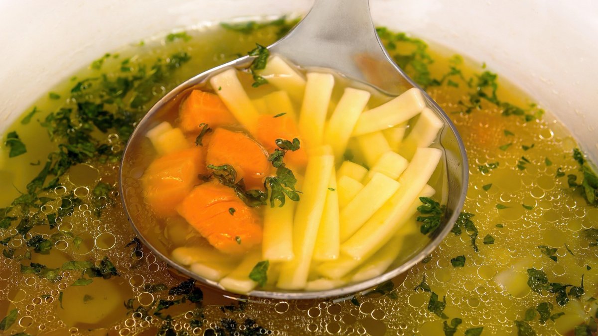 Guisillo de pollo con verduras.