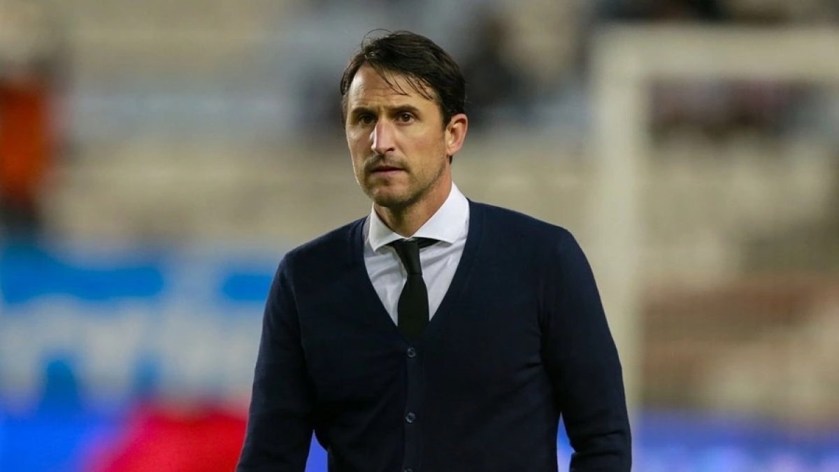 Beñat San José toma el mando en el equipo armero para llevarlo al Play Off.