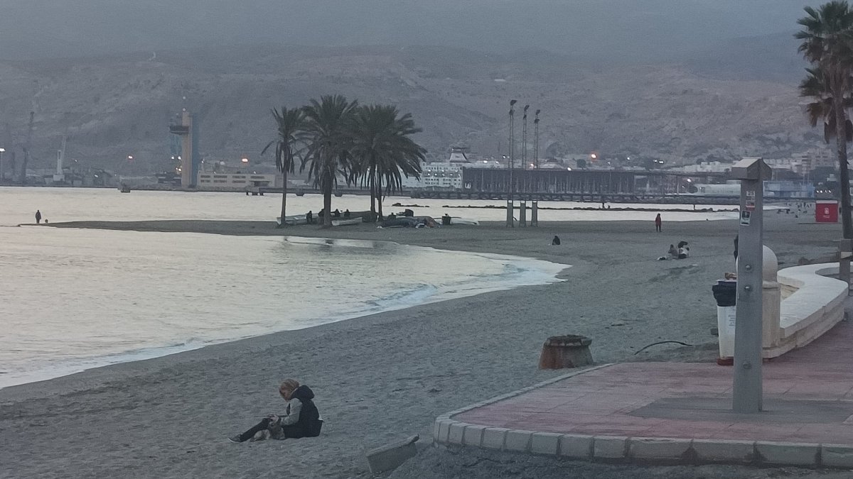 Vista de una playa de la capital almeriense