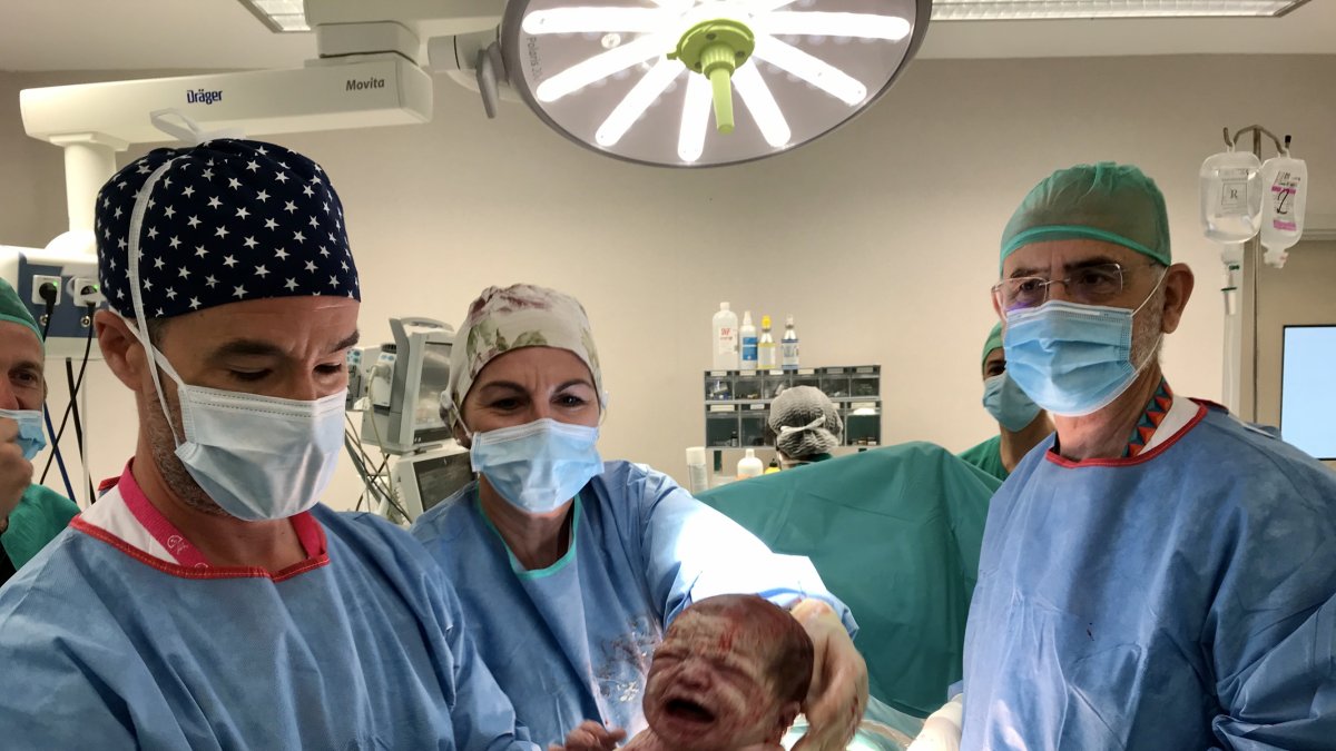 Parto en el Hospital Materno Infantil Princesa Leonor de Almería.