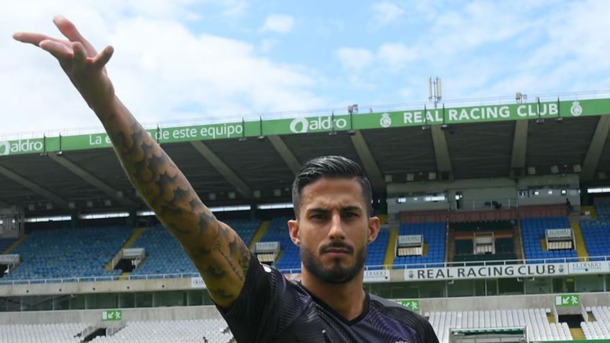 Nico Hidalgo en su etapa de jugador del Racing de Santander.