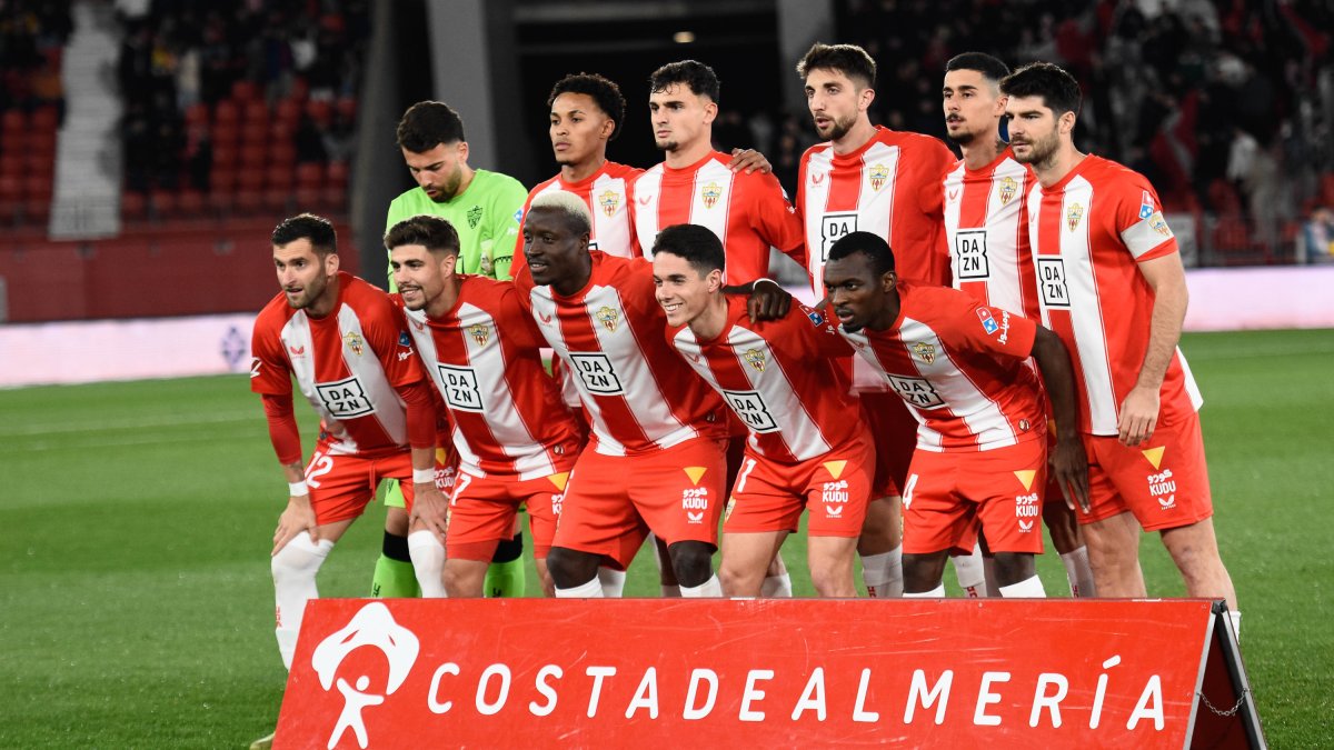 Este fue el último Almería sin Luis Suárez y empataba sin goles con el Huesca.