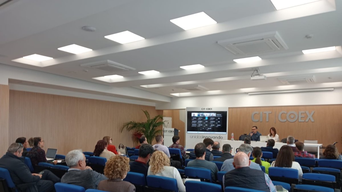 Las compañías que pongan en el mercado envases deben responsabilizarse de la gestión de los residuos.