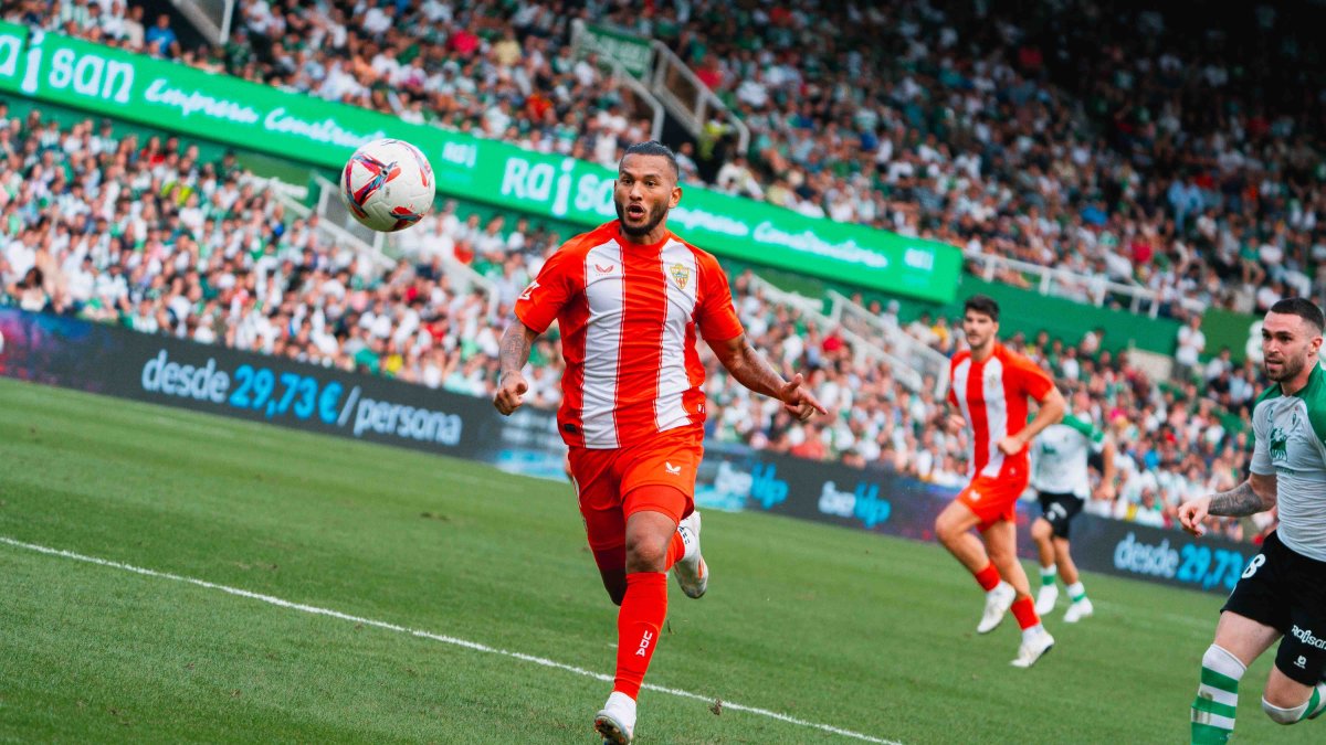 Luis Suárez en el partido ante el Racing de Santander de la primera jornada de Liga.