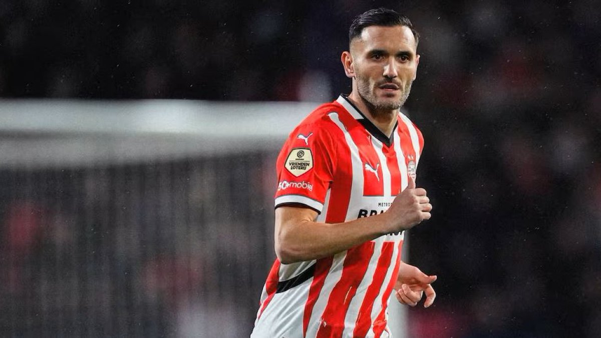 El jugador dejaba el Depor y se marchó al fútbol de Pises Bajos.