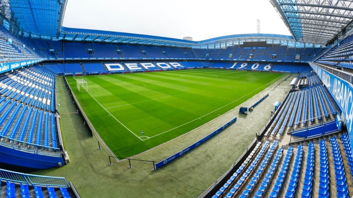 Riazor, la casa del Deportivo de La Coruña, es la que cuenta con mayor capacidad de toda la categoría de plata.