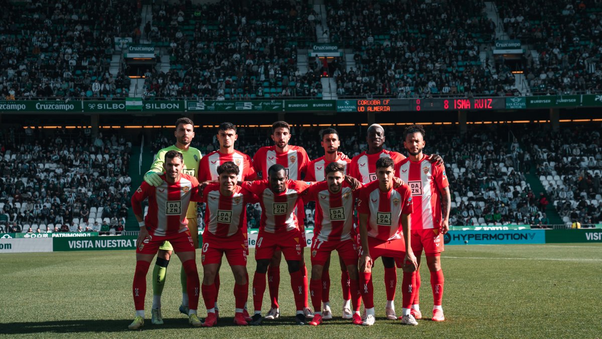 Este era un Almería inmenso que lideraba la Segunda División.