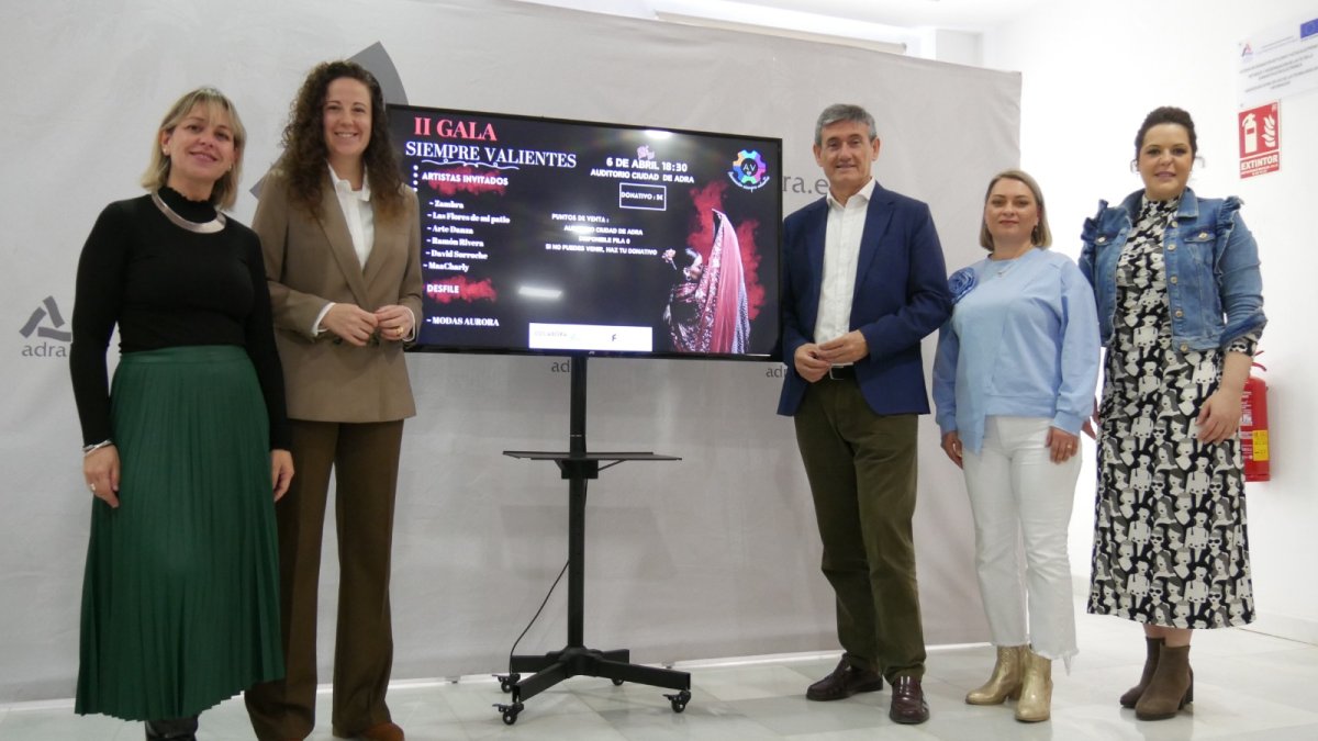 La Asociación 'Siempre Valientes' celebra su II Gala Solidaria.