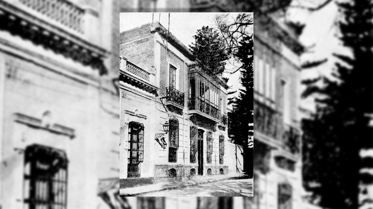 Sede donde estuvo ubicada la emisora de Radio Almería, en la calle de Arapiles, tras sus inicios en el puerto.