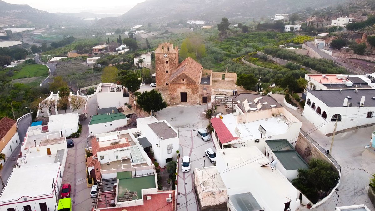 Una vista aérea de la Villa de Vícar.