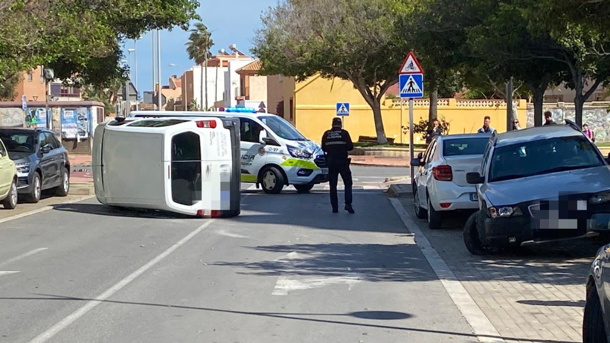 Los principales vehículos afectados por el accidente.